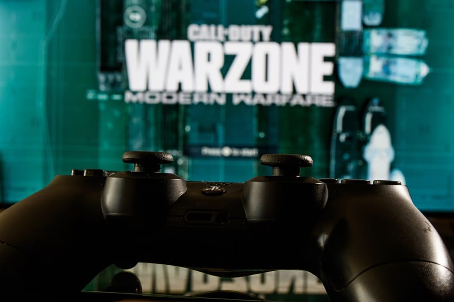 A graphic of a video game controller and the Call Of Duty Game