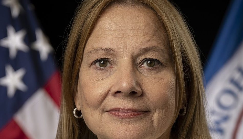 10 CEOs Who Saved Their Companies
