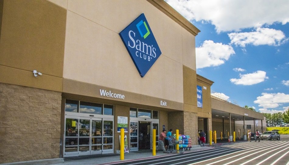 Sam's Club to Raise Wages to Compete with Costco