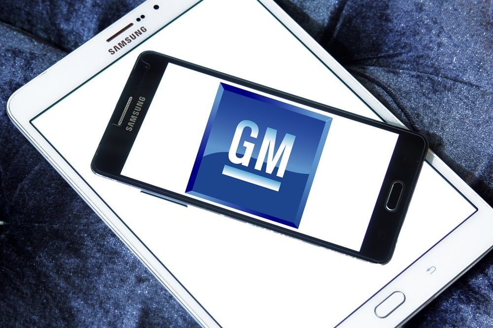 GM Exits Robotaxi Market Folds Cruise Into Core Tech Operations