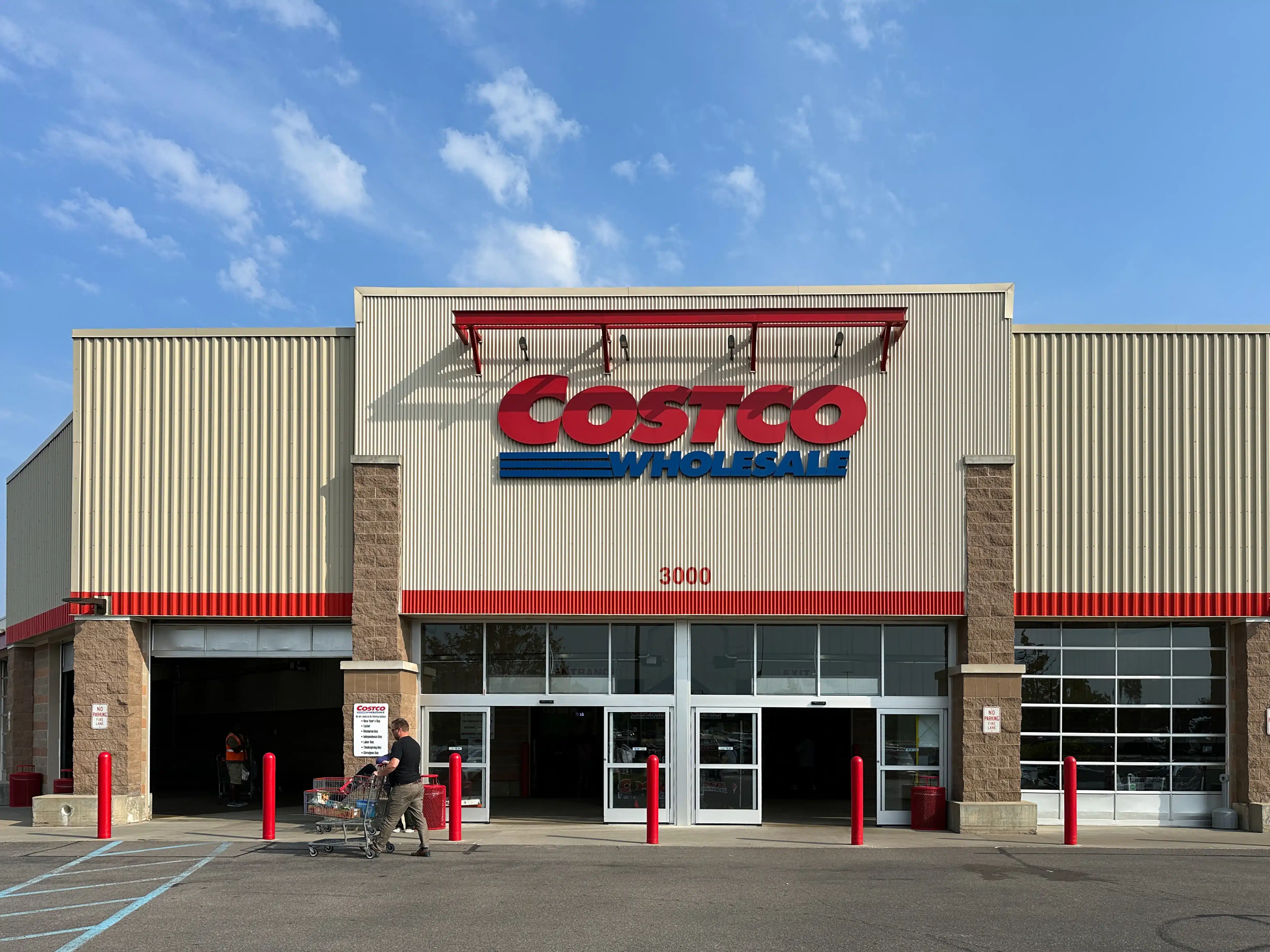 Costco Workers Vote to Authorize Strike, Pressuring Retail Giant