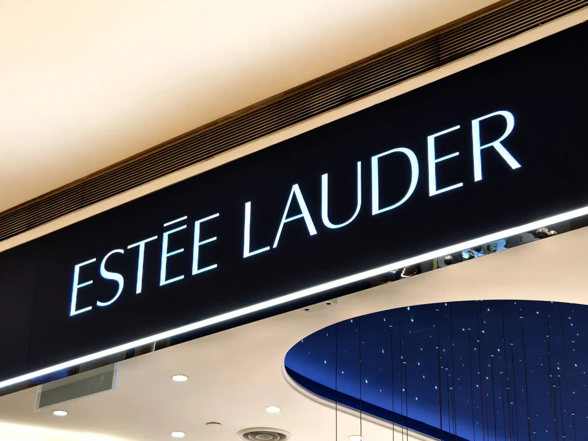 Estée Lauder Will Cut 7,000 Jobs After Weak Sales in 2024