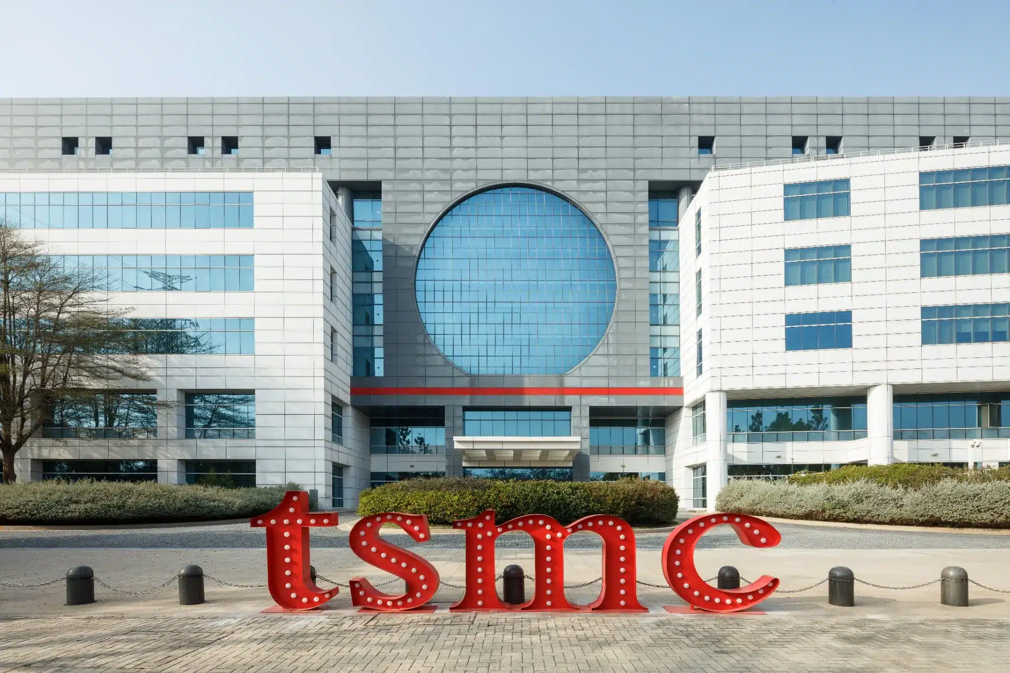 Trump confirms $100 billion TSMC Investment in US Chip Plants