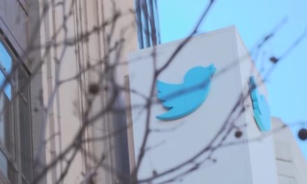 Fired Twitter engineer files lawsuit claiming he was laid off in “retaliation” for helping other staff