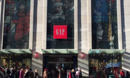 Gap to cut 500 corporate jobs as it strives for profitability