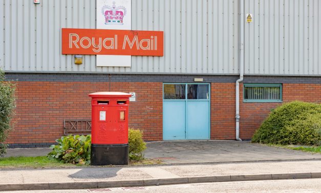 Royal Mail chief in talks over standing down after strikes and bitter union row