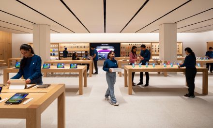 Second Apple store in India now open in New Delhi