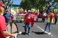 Hotel workers striking