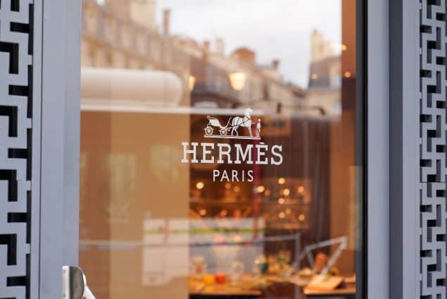 Windows door shop sign of Hermes store